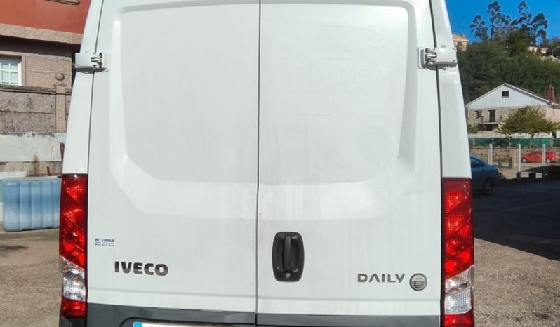 
								IVECO Daily 2.3 TD 35S 16 A8 V 3520LH2 12 M3 full									