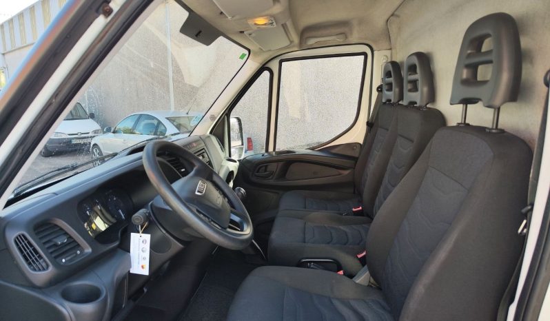 
								IVECO Daily 2.3 TD 35S 16 A8 V 3520LH2 12 M3 full									