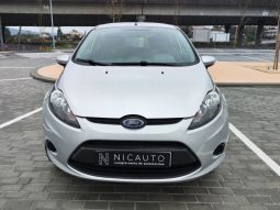 FORD Fiesta 1.4 TDCi Ghia delante